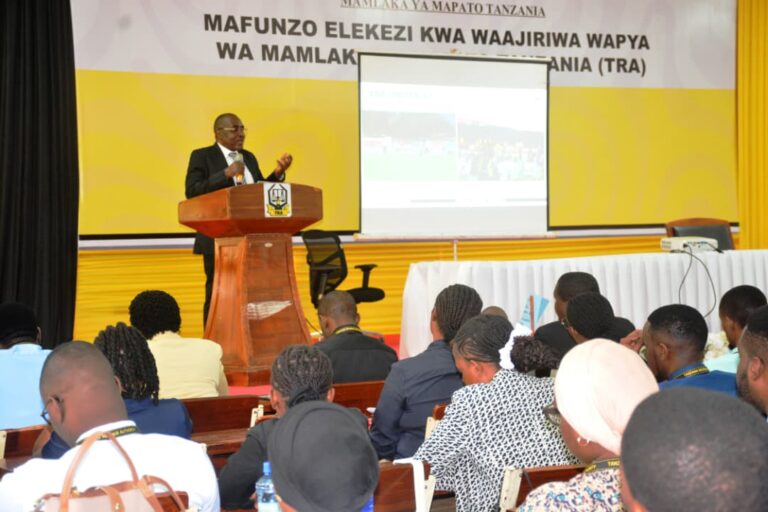 TRA yawanoa waajiriwa wapya kuzingatia weledi katika utendaji kazi